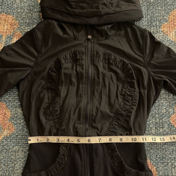 Women’s Lululemon ReversibleDance Studio Jacket - Picture 12 of 13
